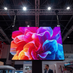 Màn Hình LED P2 Dạng Treo Tường